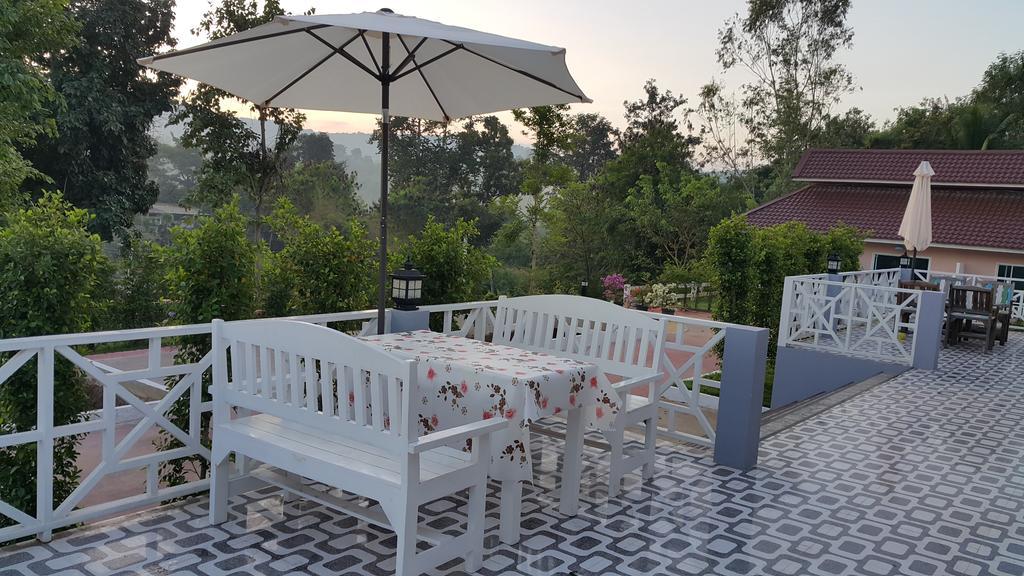 Villa Farm Terrace à Kaengsopha Extérieur photo